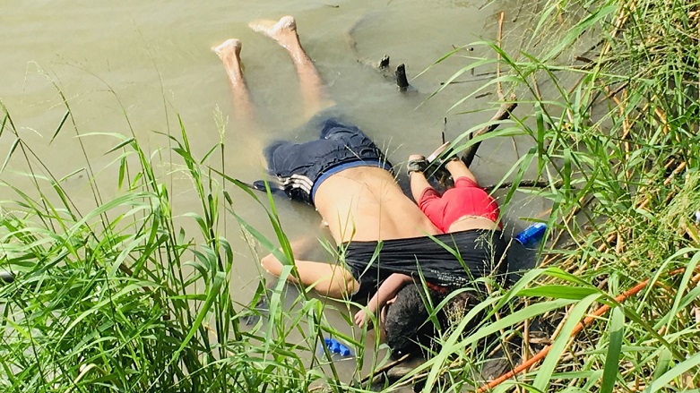 Sınırda dram: Baba ile 11 aylık kızı boğuldu 